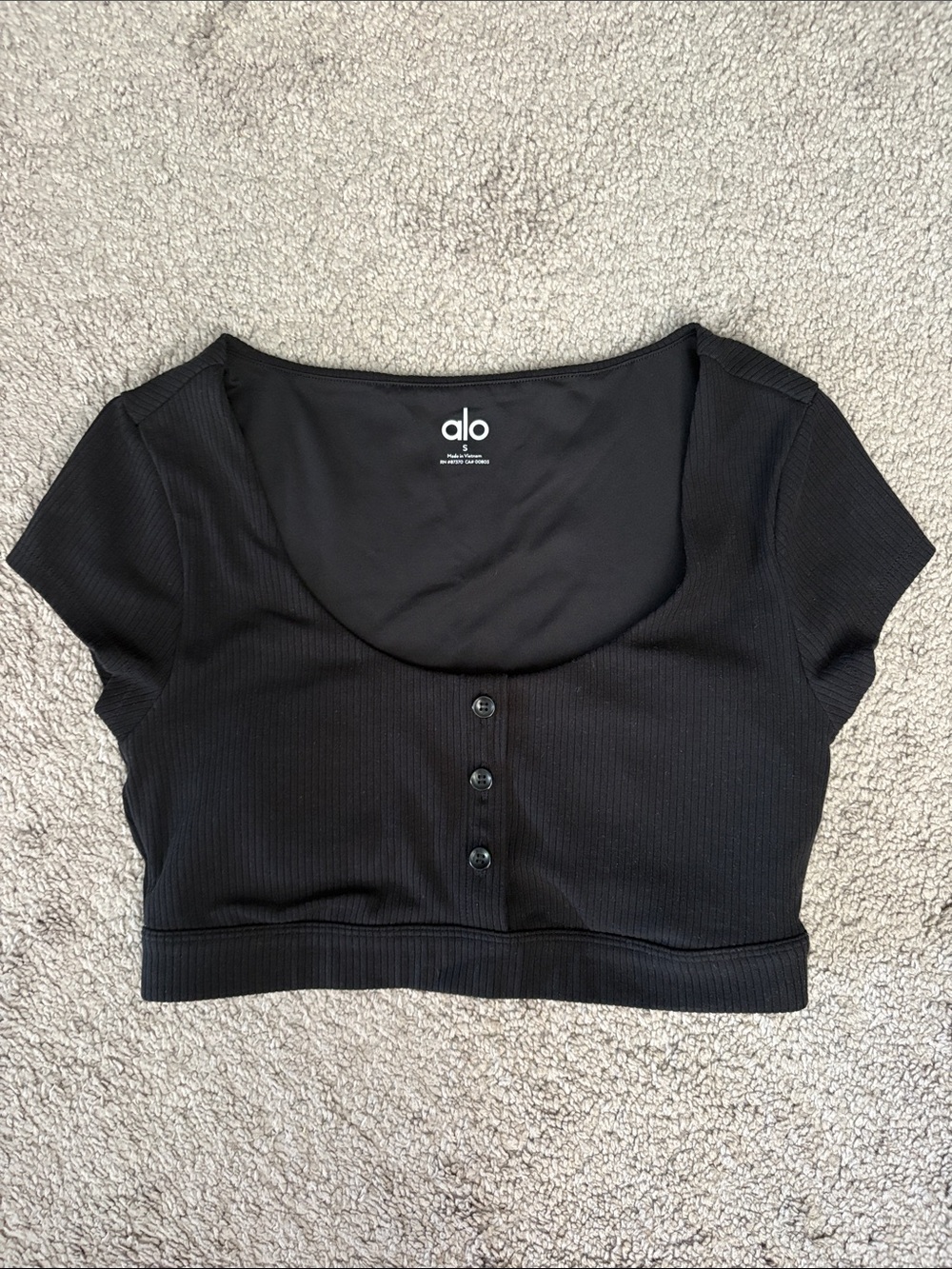 ALO Yoga Black Ribbed Scoop-Neck Button Front Crop Top
